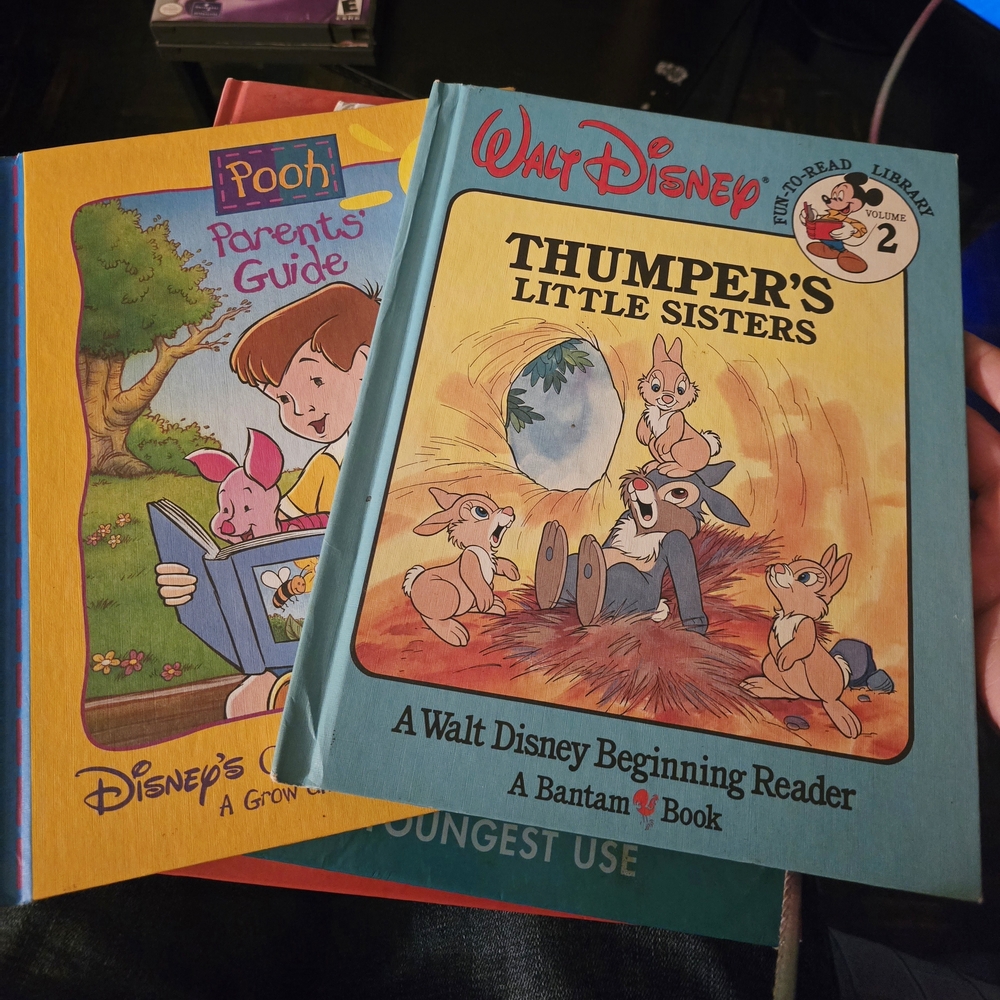 Pooh Parents' Guide Volume 19 - Yellow & Blue Children's Storybook